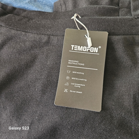 TEMOFON Cold Shoulder Top Short Sleeve Twist Knot Tunic Blouse - Picture 5 of 7